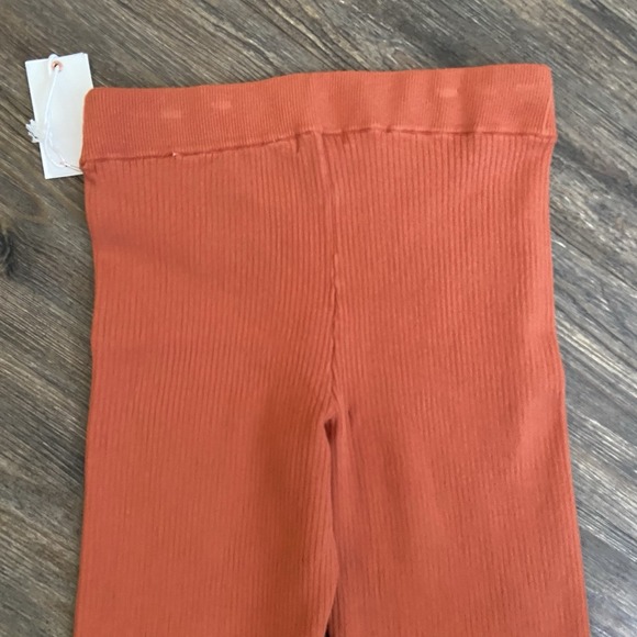 Good American Lettuce Edge Baby Flare Pants in Cinnamon Size 1/2 NWT - Picture 8 of 9